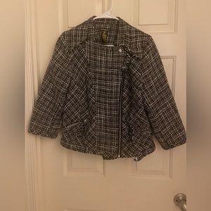 Urban Vibe Women’s classy Blazer/ Jacket. Like new, size XL